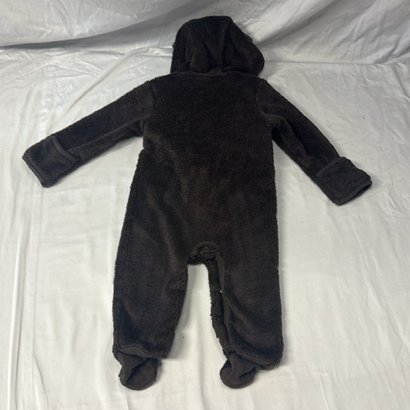 Baby  gap - plush convertible footed bunting bag/outerwear. Size 3-6 months. $20 - Picture 7 of 7